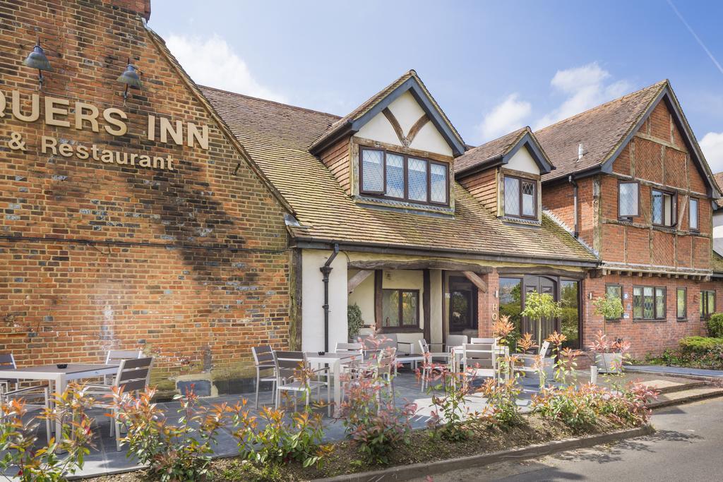 The Chequers Inn Beaconsfield Eksteriør billede